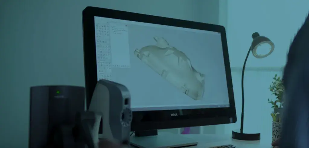 3D Systemsのソフトウエアを表示したモニター