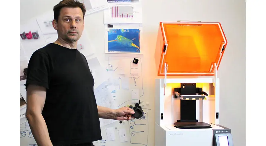 北欧の工業設計事務所 Splitvision社、Figure 4 3D プリンタを採用