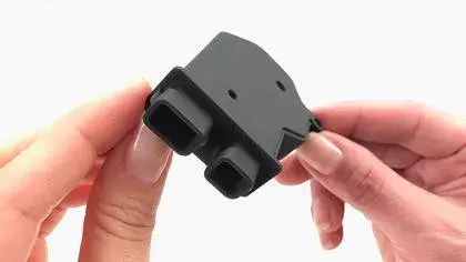 3 D システムFigure 4 Flex BLK 20 ドア機構エンクロージャ