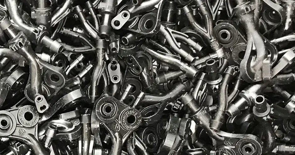 プラスチック製の 3Ｄプリント部品群