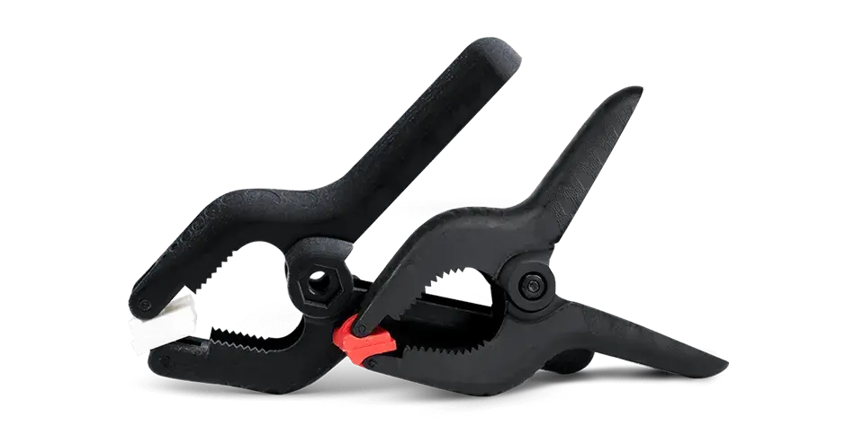 Projet MJP 2500 Visijet M2R-BLK を使用して作成されたクランプ