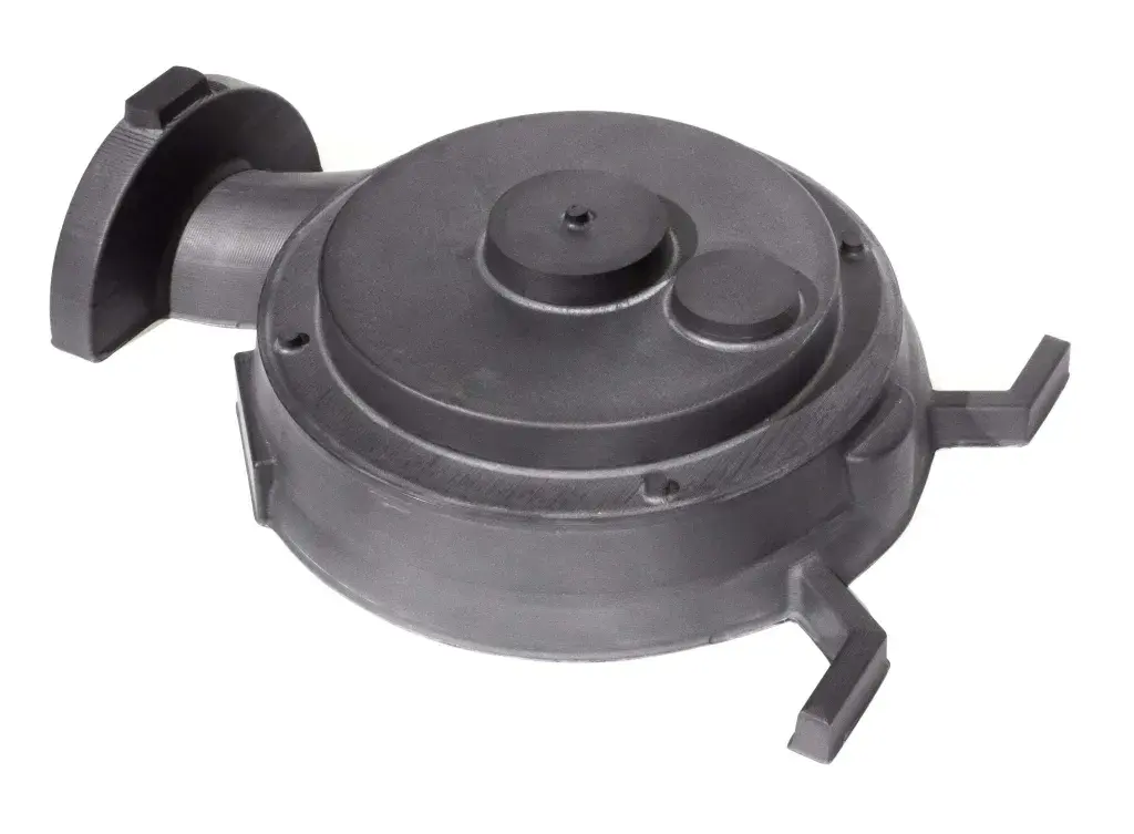 3D Systems の Titan Atlas-HS 3D プリンタを使用し、ペレット押出と機械加工を行った 3D プリントのポンプパターン