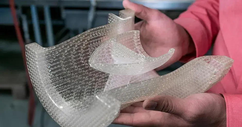 Accura® CastPro™ Free 内の ProX® 800 上にある SLA QuickCast® パターンは航空宇宙用インベストメント鋳造ツールの時間とコストを劇的に削減