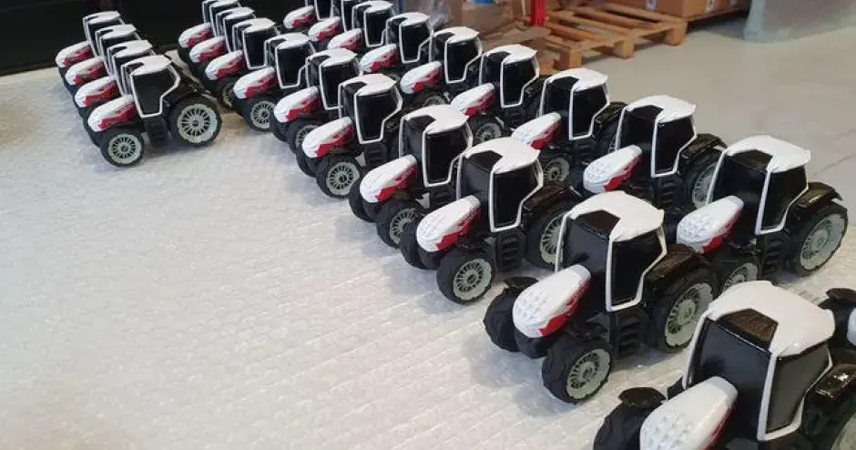 AGRITECHNICA 展示会で人目を引く、Steyr Tractor 社の 1:40 スケール外観モデル
