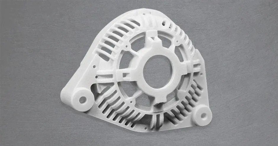 パワートレイン搭載の電気ハイブリッド車のシャーシ