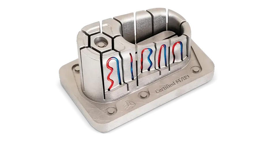 認定 M789 (A) で作成した、コンフォーマルクーリング DMP ツーリング付きモールドインサートエアベント